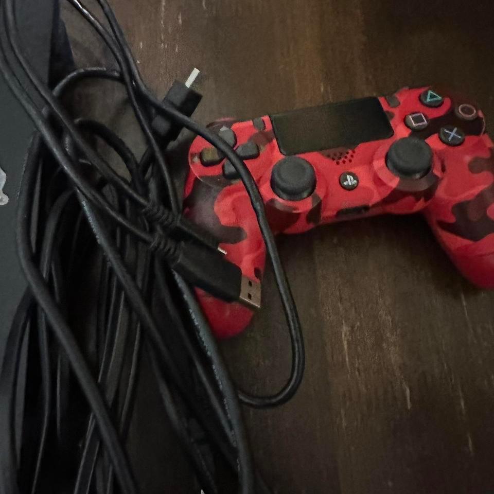 Playstation 4 Pro Like New 5
