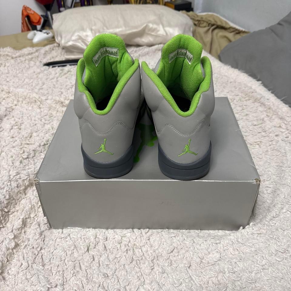 Slightly Worn Pair Of Air E675 4