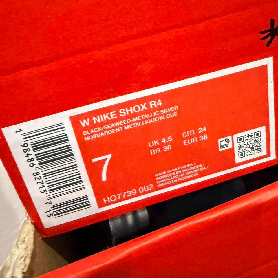 Nike Shox R4 Size 7 3541 8