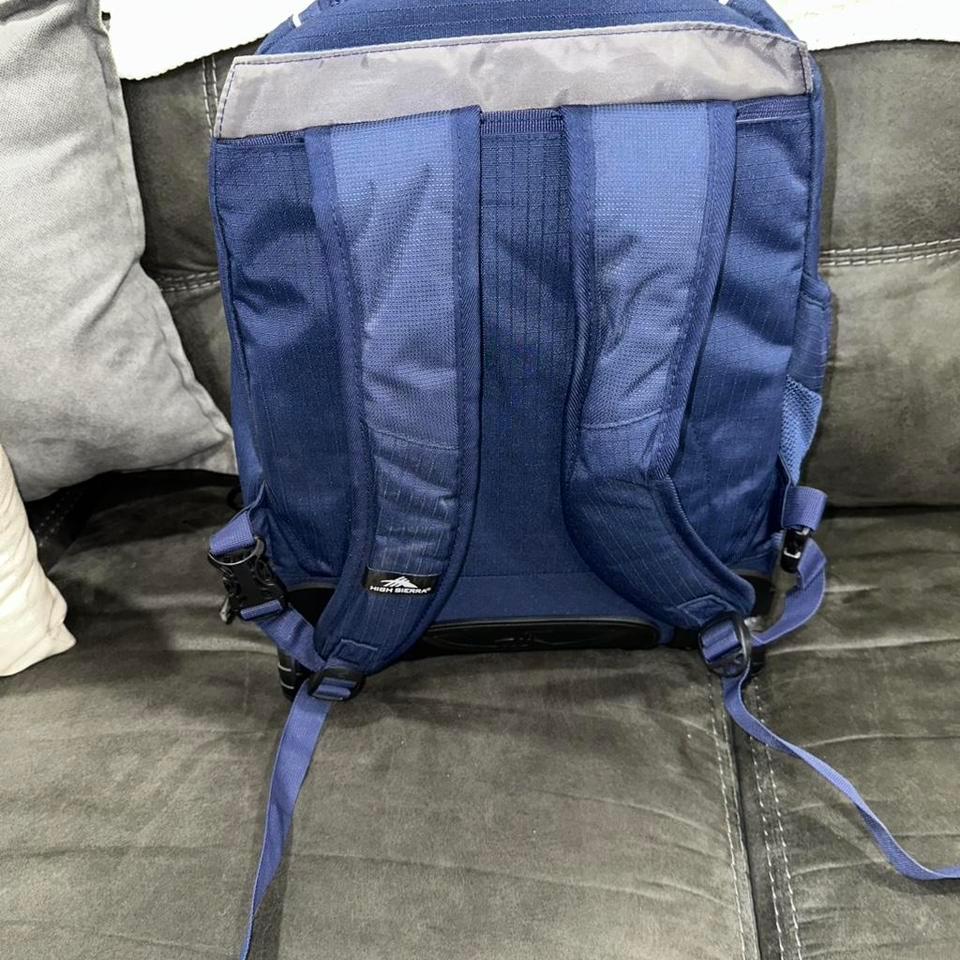 High Sierra Navy Blue Rolling A268 4