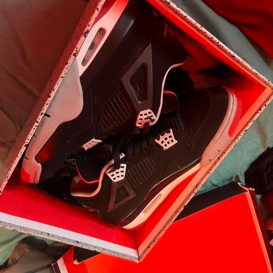 Jordan Retro 4 Breads Rarely Df29