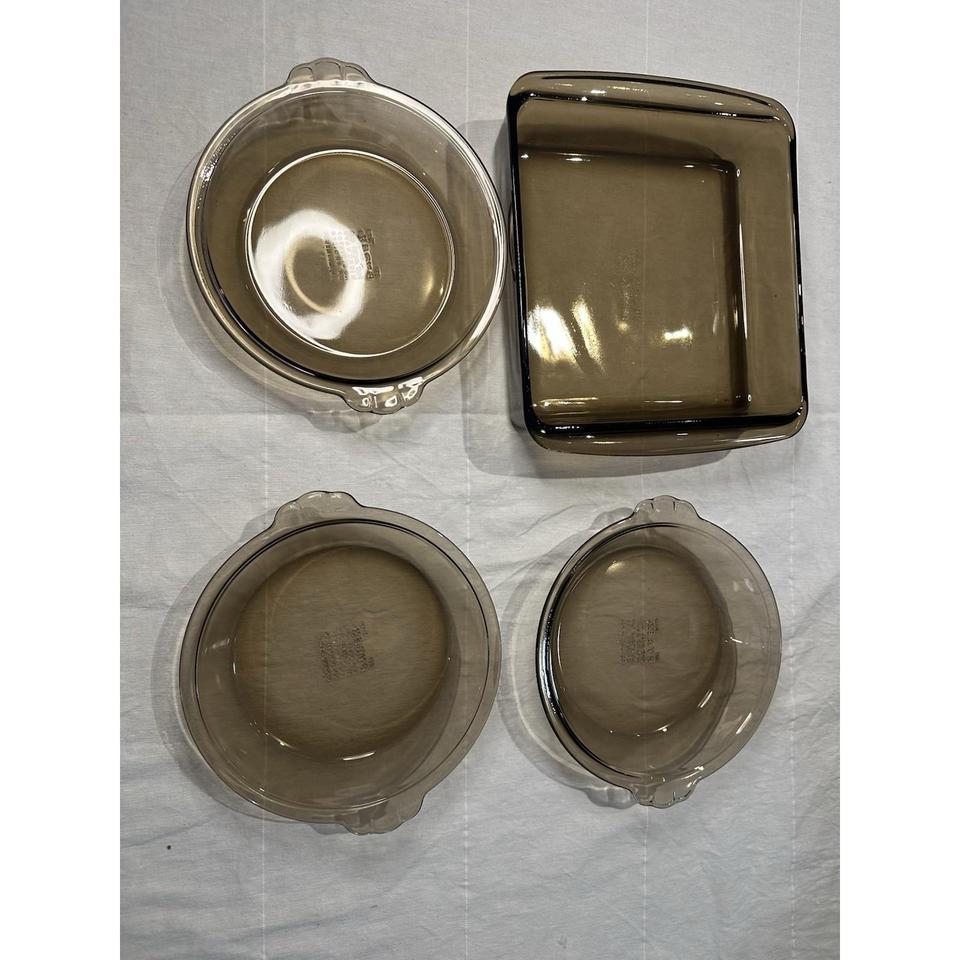 Pyrex Amber Glass Pie Fc44