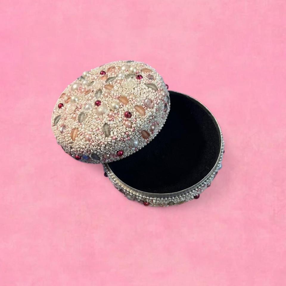 Handmade Beaded Trinket Box With 66ed 3