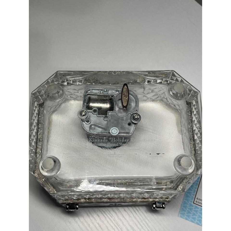 Thomas Kinkade Holiday Reflections Crystal 472d 7
