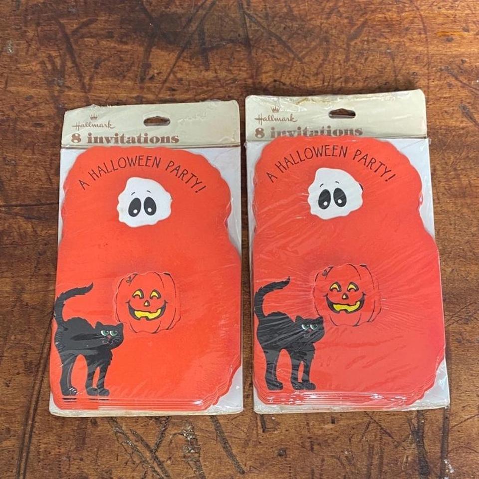 2 Packs Of Vintage Hallmark
