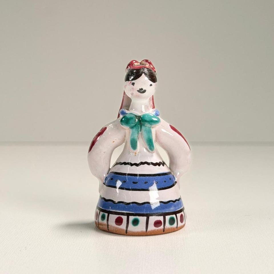 Vintage Folk Art Figurine Handpainted E0bb