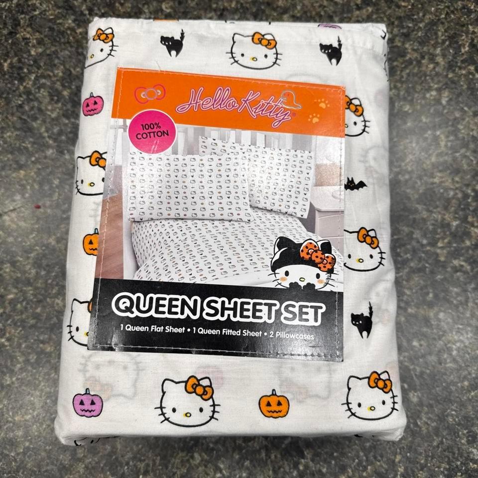 Hello Kitty Halloween Queen Size
