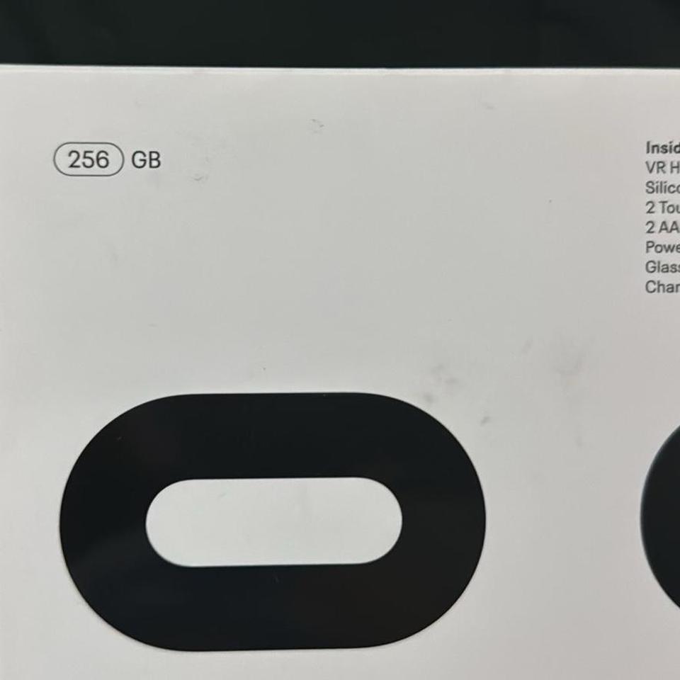 Oculus Quest 2 Vr Headset 2