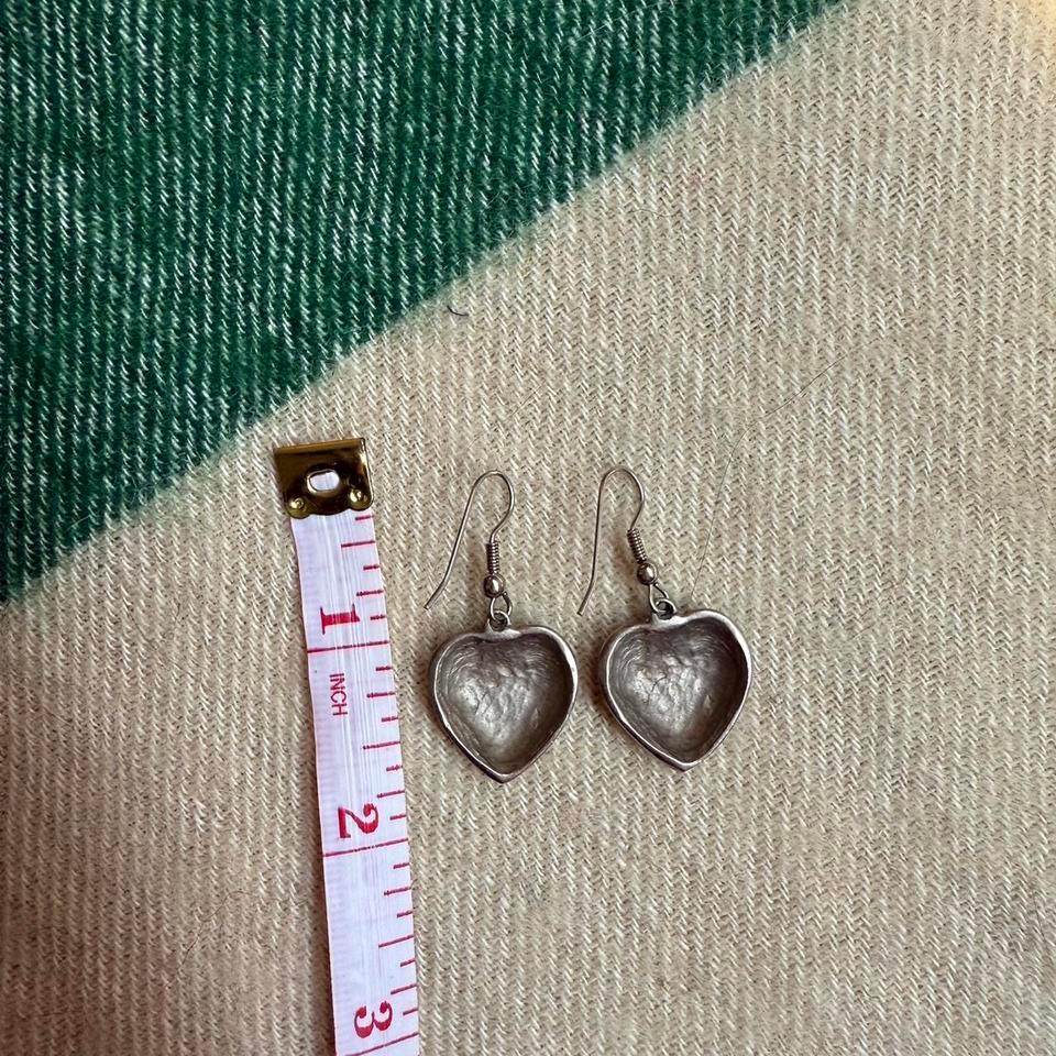 Vintage Silver Toned Heart Earrings 9786 4