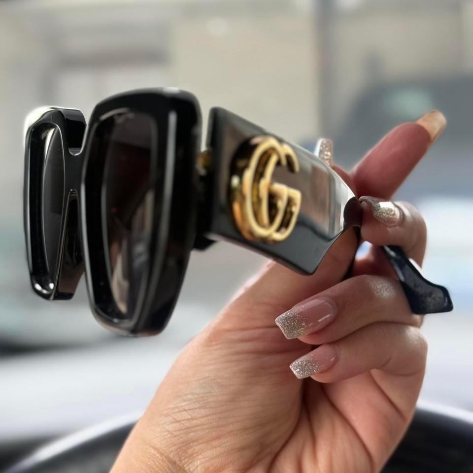Gucci Black Sunglasses With Gold 8320