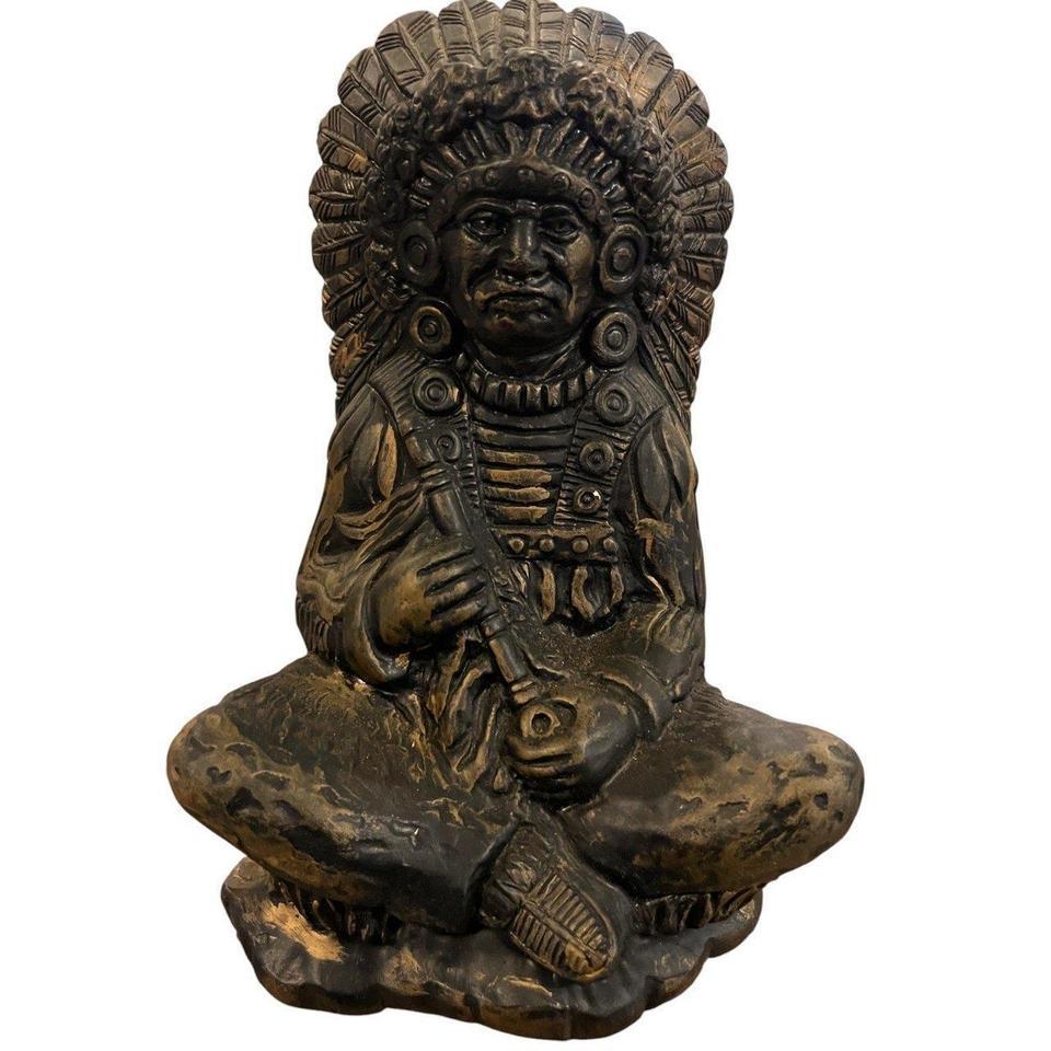 Vintage Native American Chief Figure C082