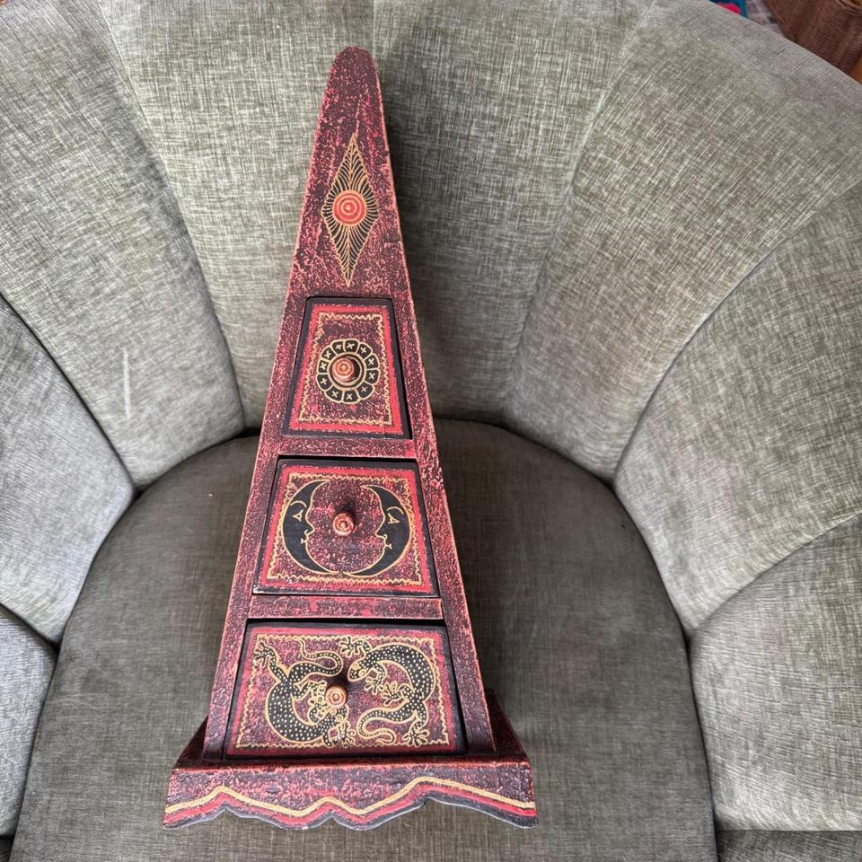 Vintage Hand Painted Wood Pyramid Ffd3