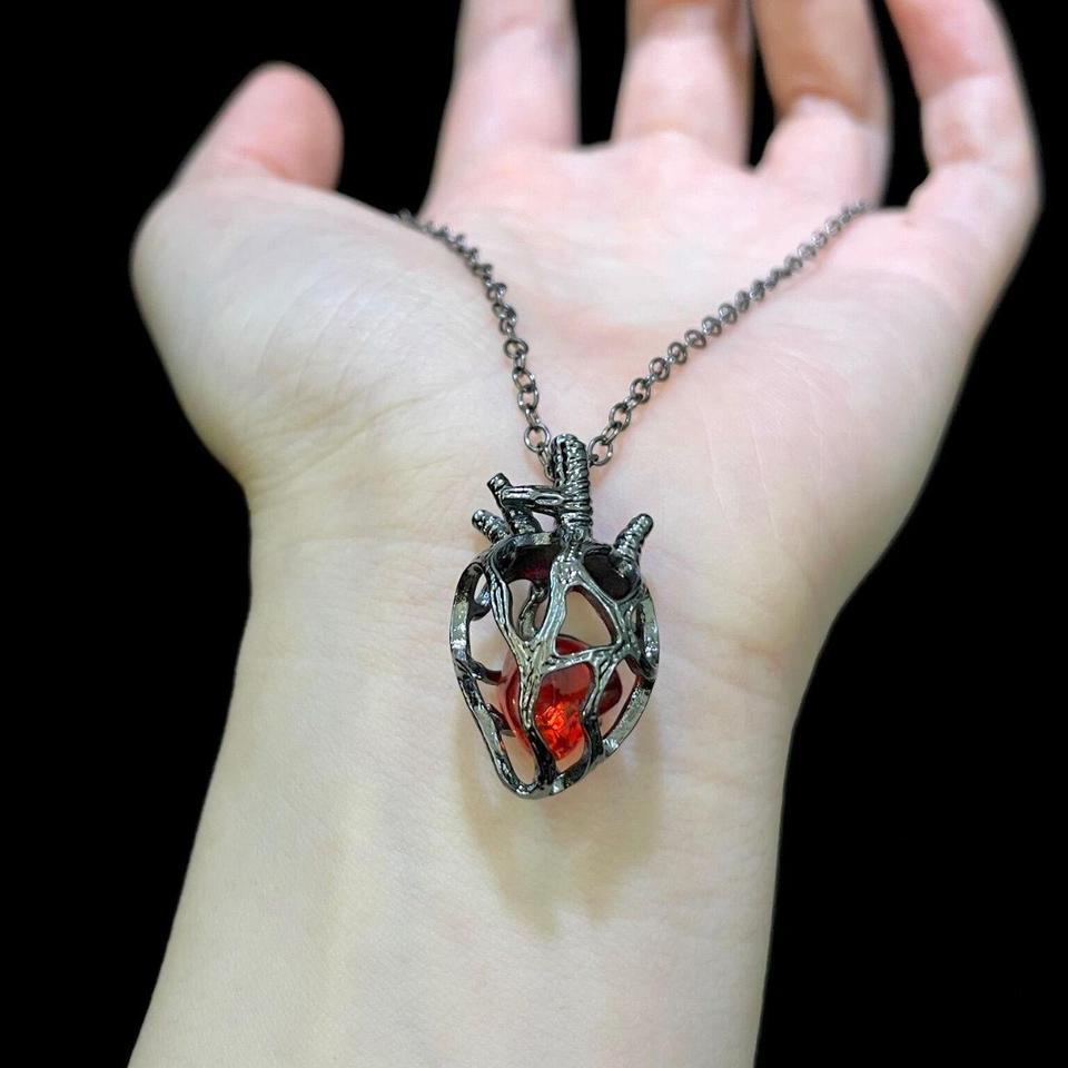 Gothic Glass Heart Openwork Necklace Bbf7 4