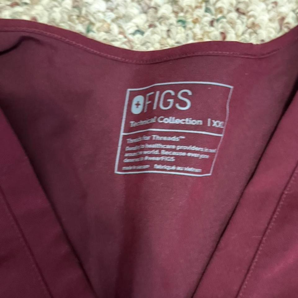 Burgundy Figs Scrub Set Two D7d6 4
