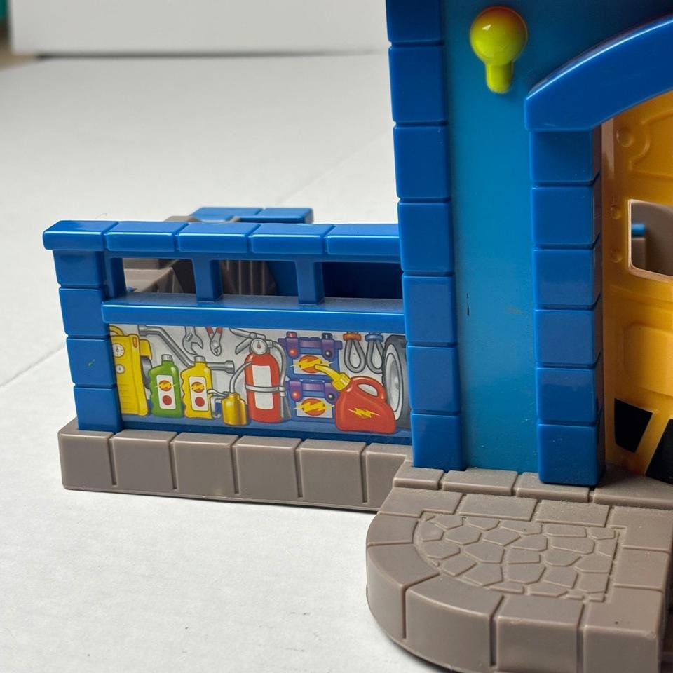 Fisher Price Little People Fire 6976 7