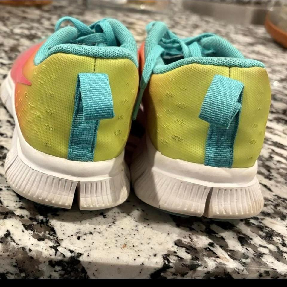 Nike Girls Free Express 50 22b3 2