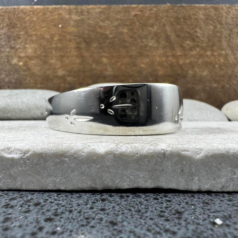 Handcrafted Stainless Steel Cuff Bracelet 4412 2