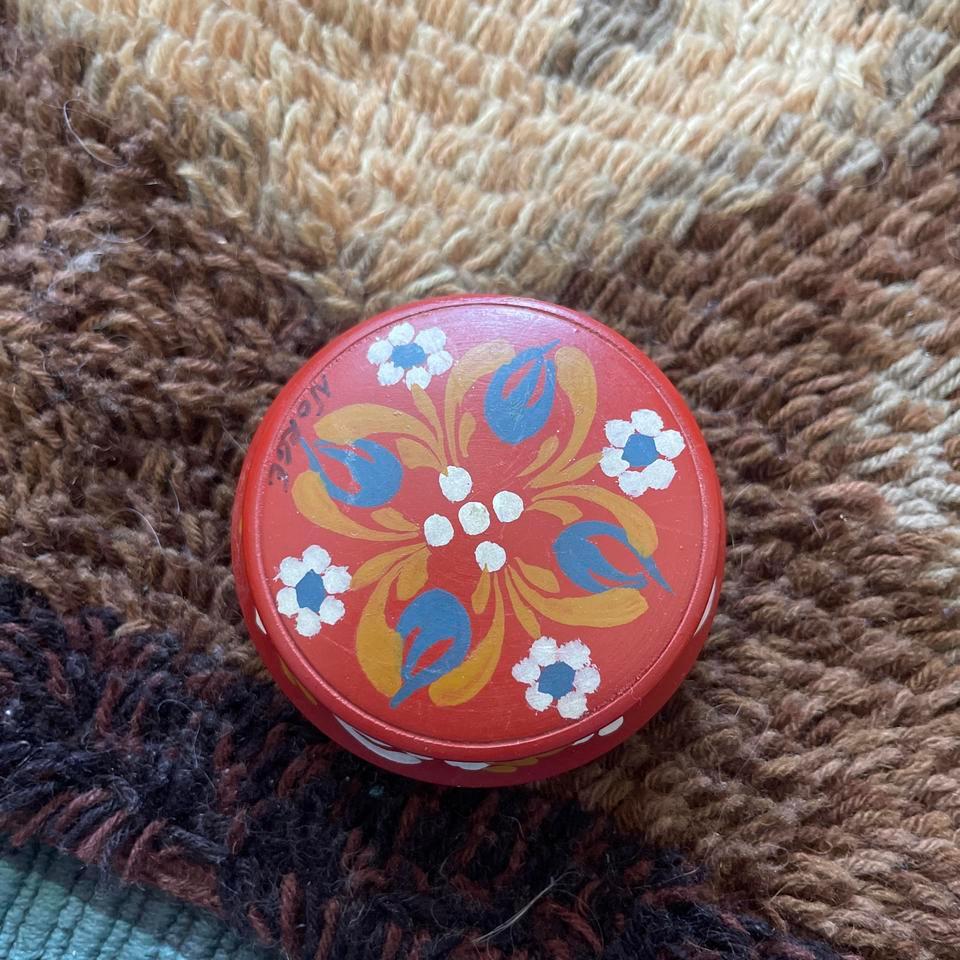 Red Floral Tin Box With 5fce