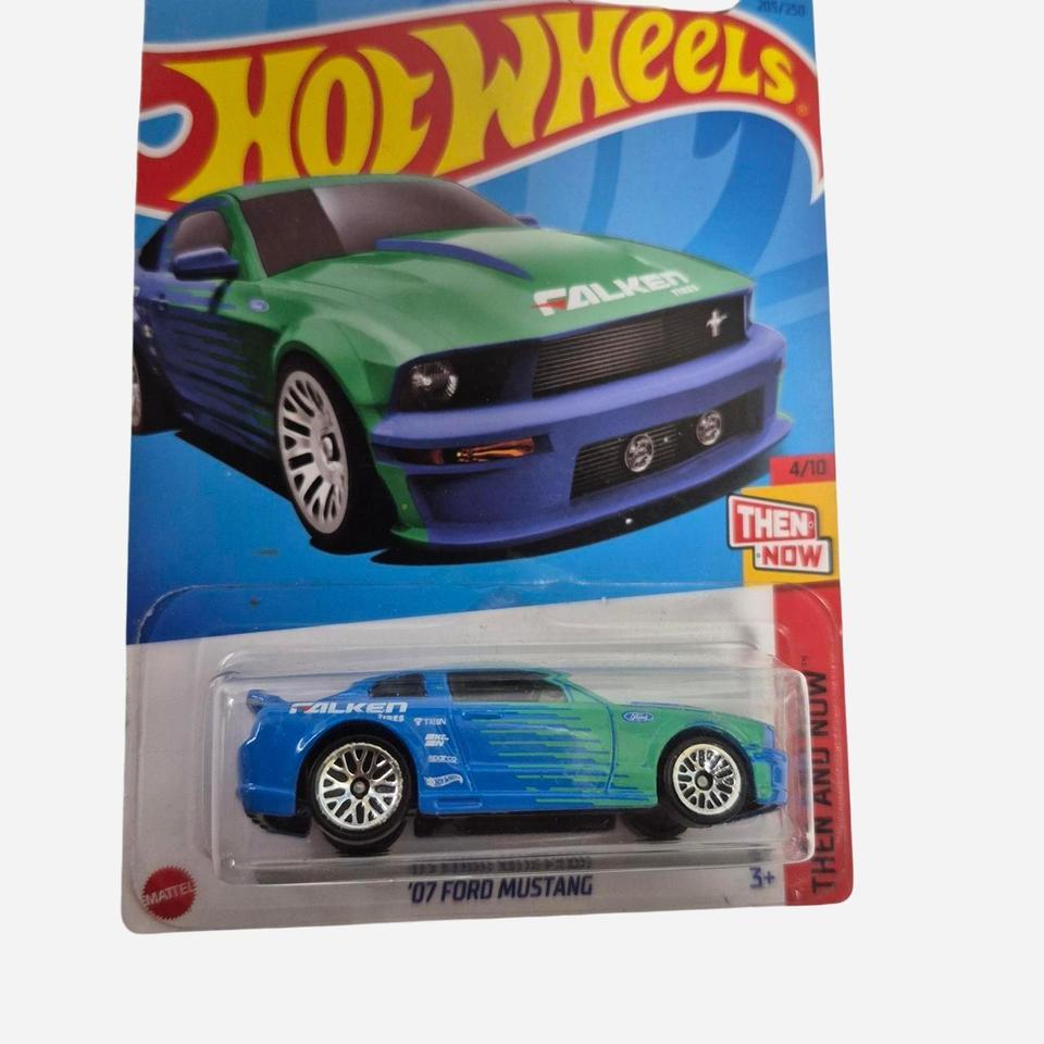 Hot Wheels 2007 Ford Mustang