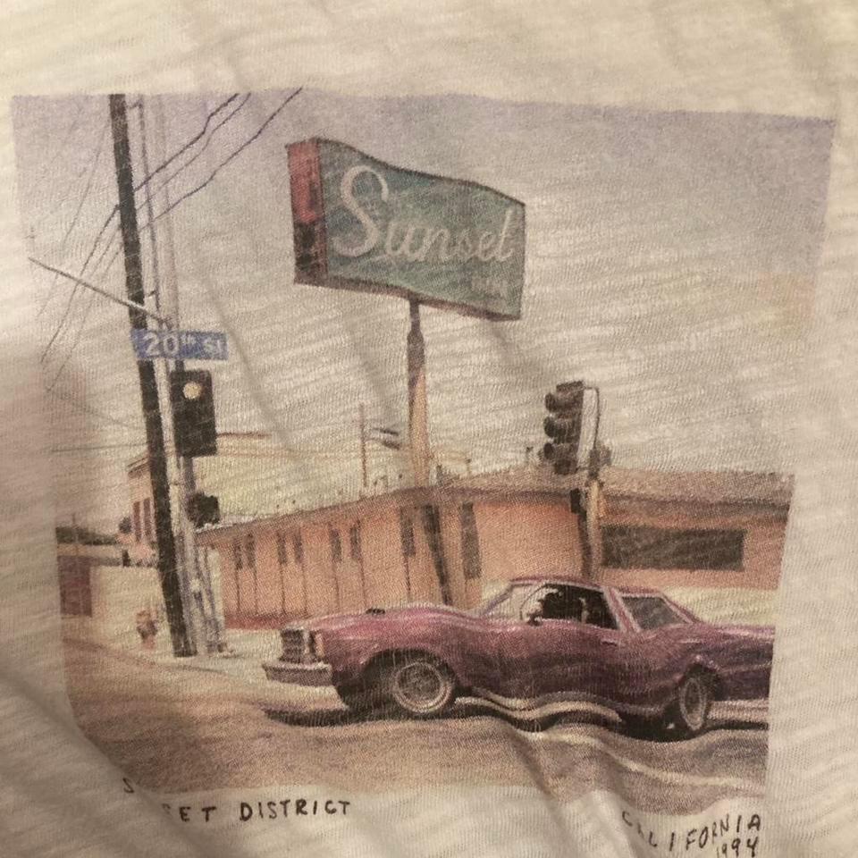 Old Navy White Graphic Tee 20b2 2