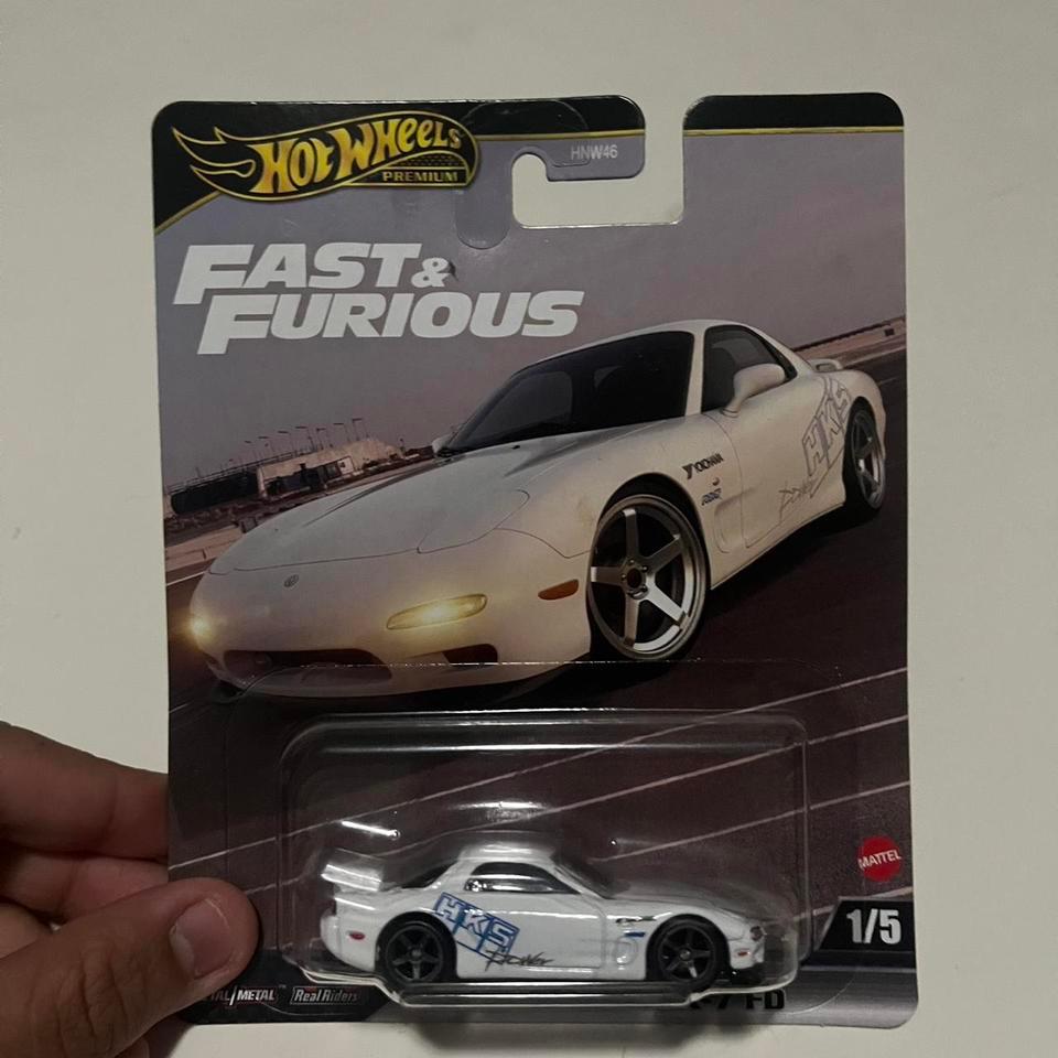 Hot Wheels Premium Fast 4b40