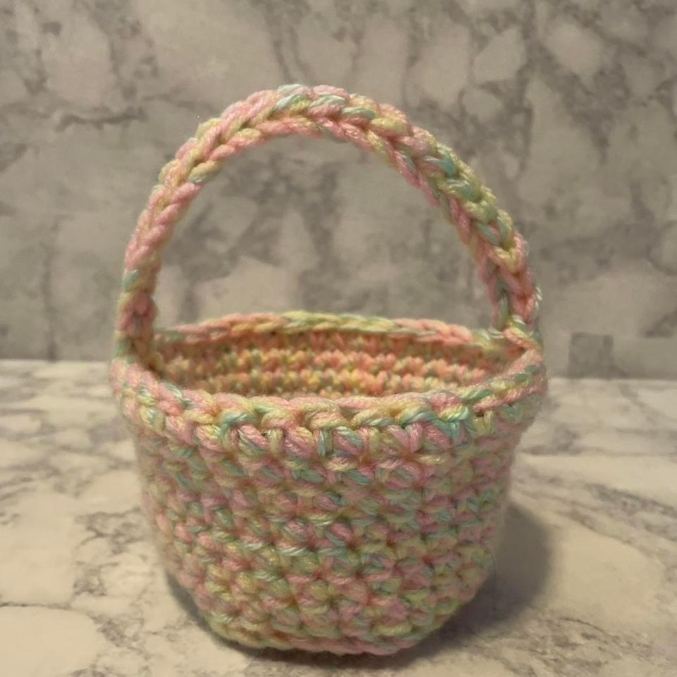 Crochet Easter Basket Chick Plushie 2427 2