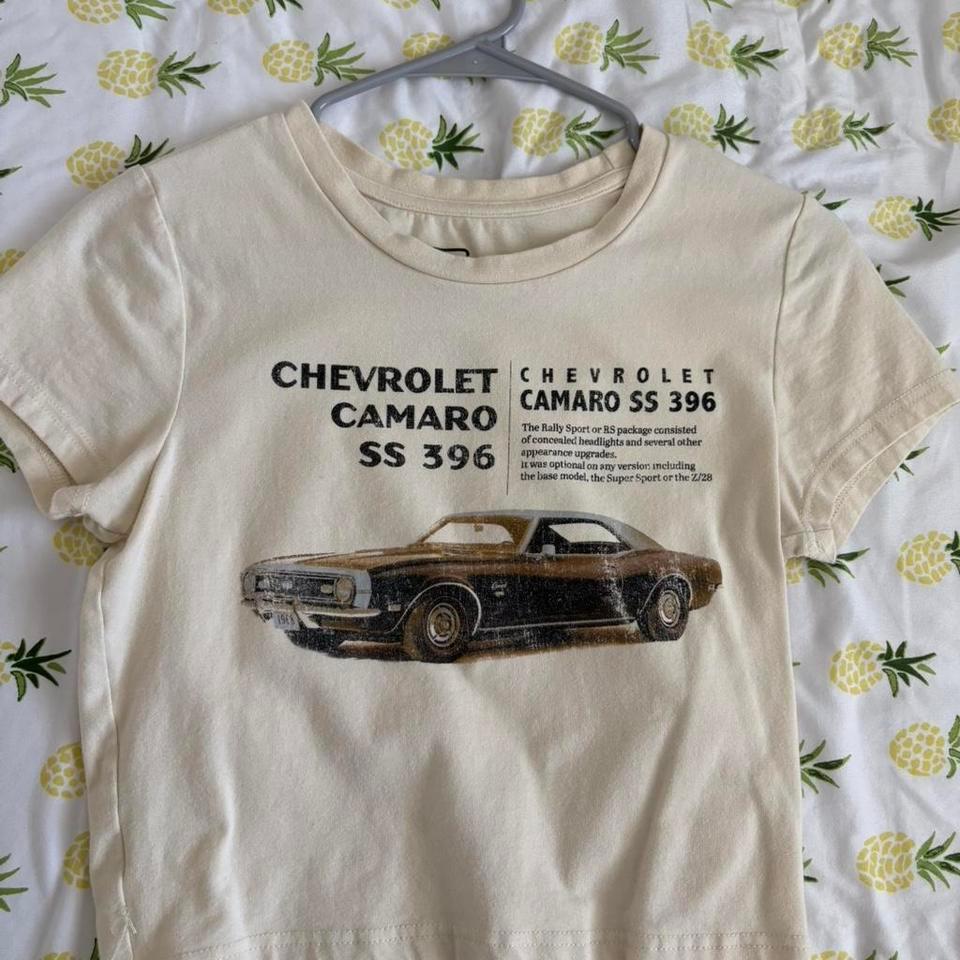 Cream Vintage Chevrolet Camaro Ss 698d