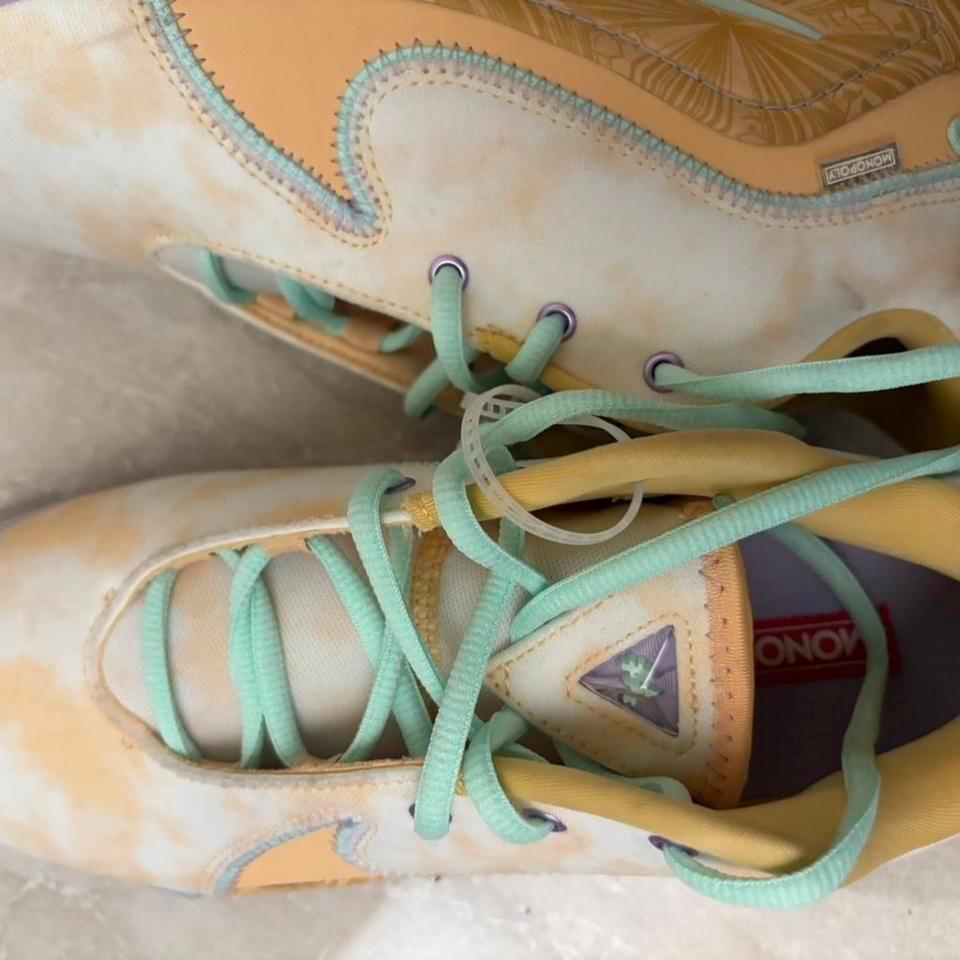Nike X Monopoly Lebron Xxii 2