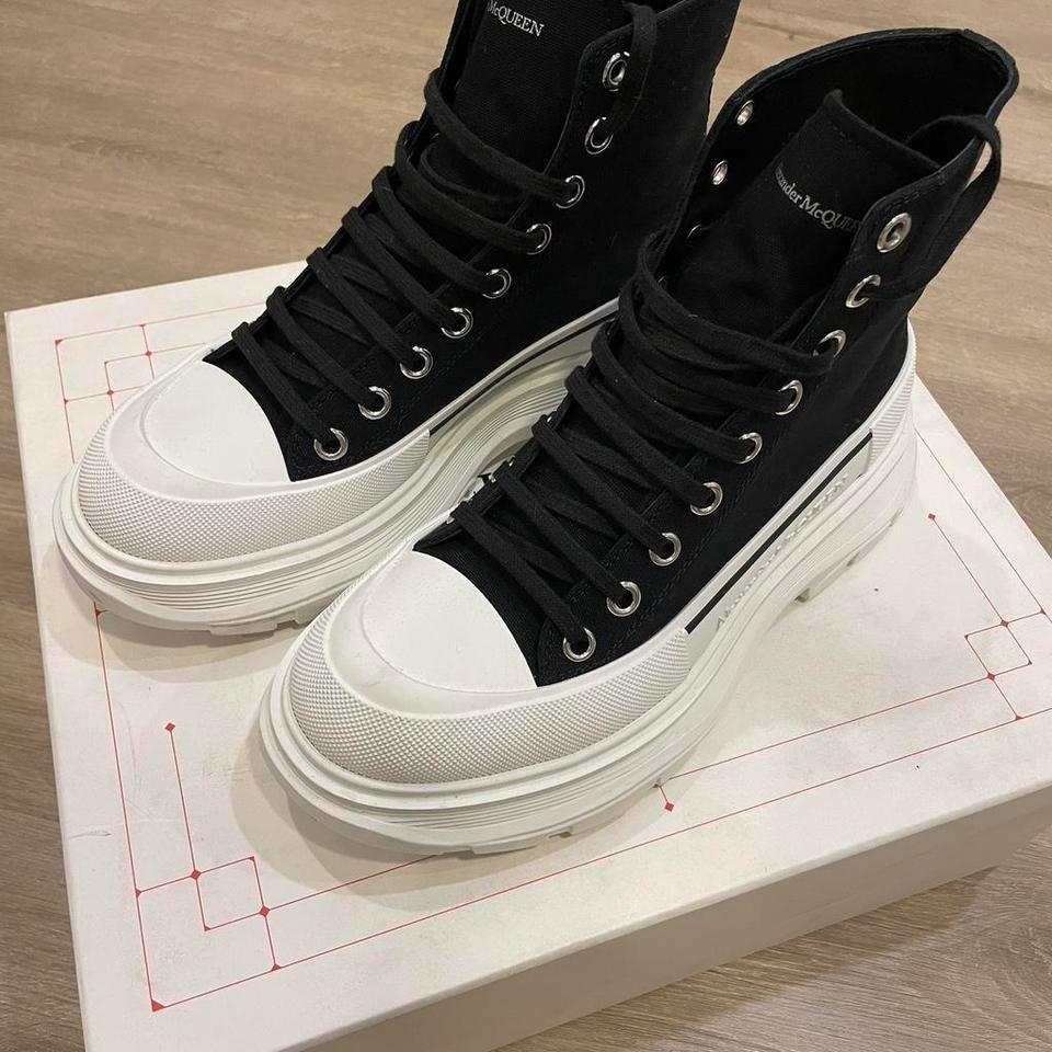 Alexander Mcqueen Black High Top E9d7