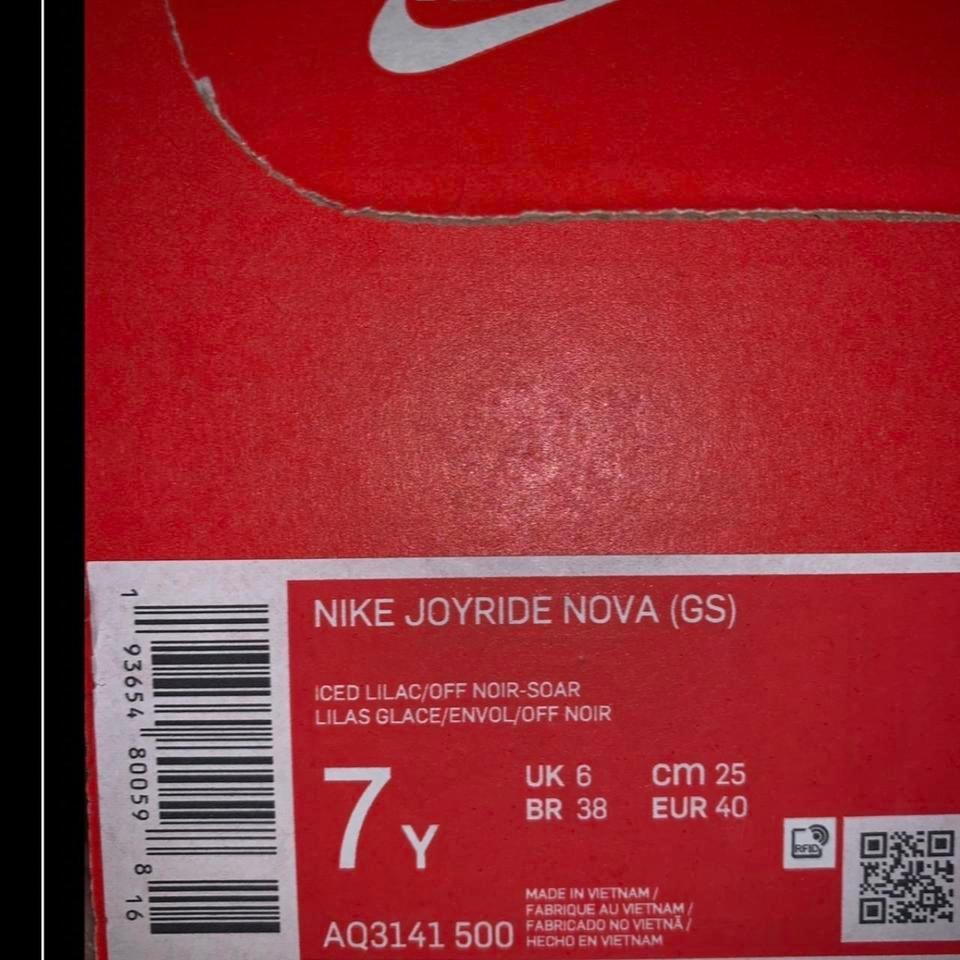 Retail 120 The Nike Joyride 7