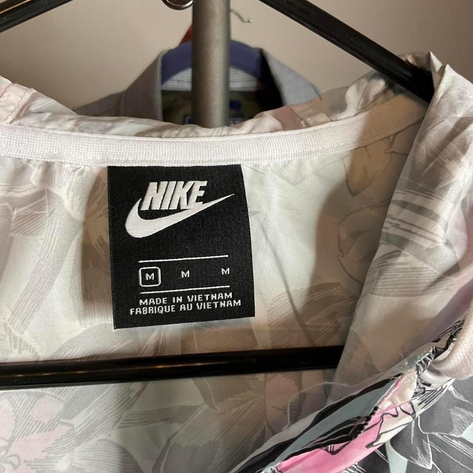Nike Womans Hyper Femme Crop 2