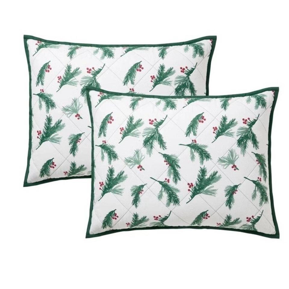 The Hallmark Queen Flannel Greenery 5493 4