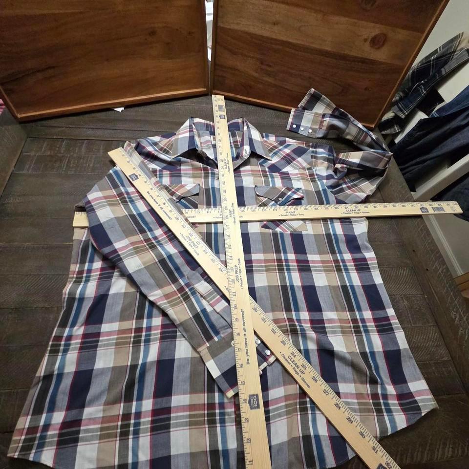Ely Cattleman Plaid Pearl Snap D189 4