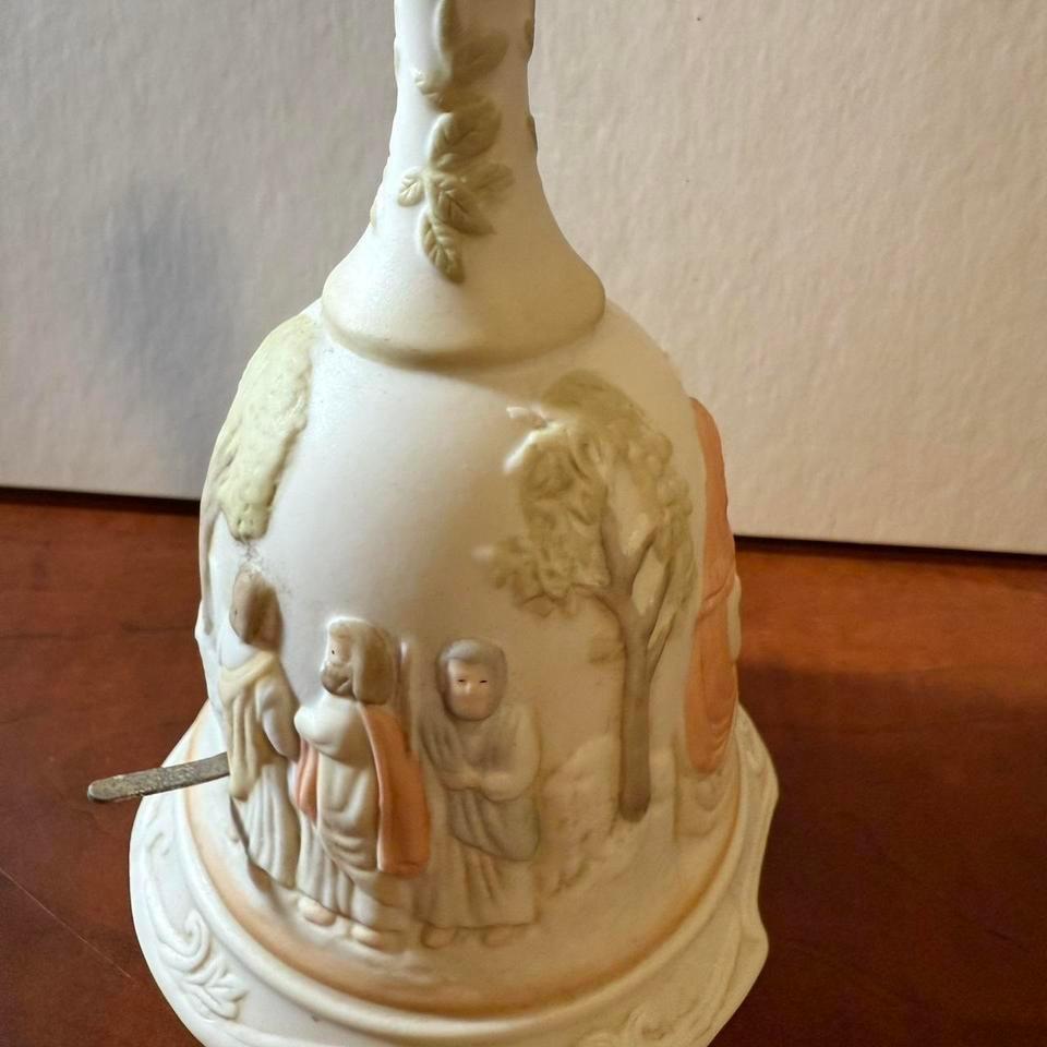 1982 Lefton China Christopher Collection 5
