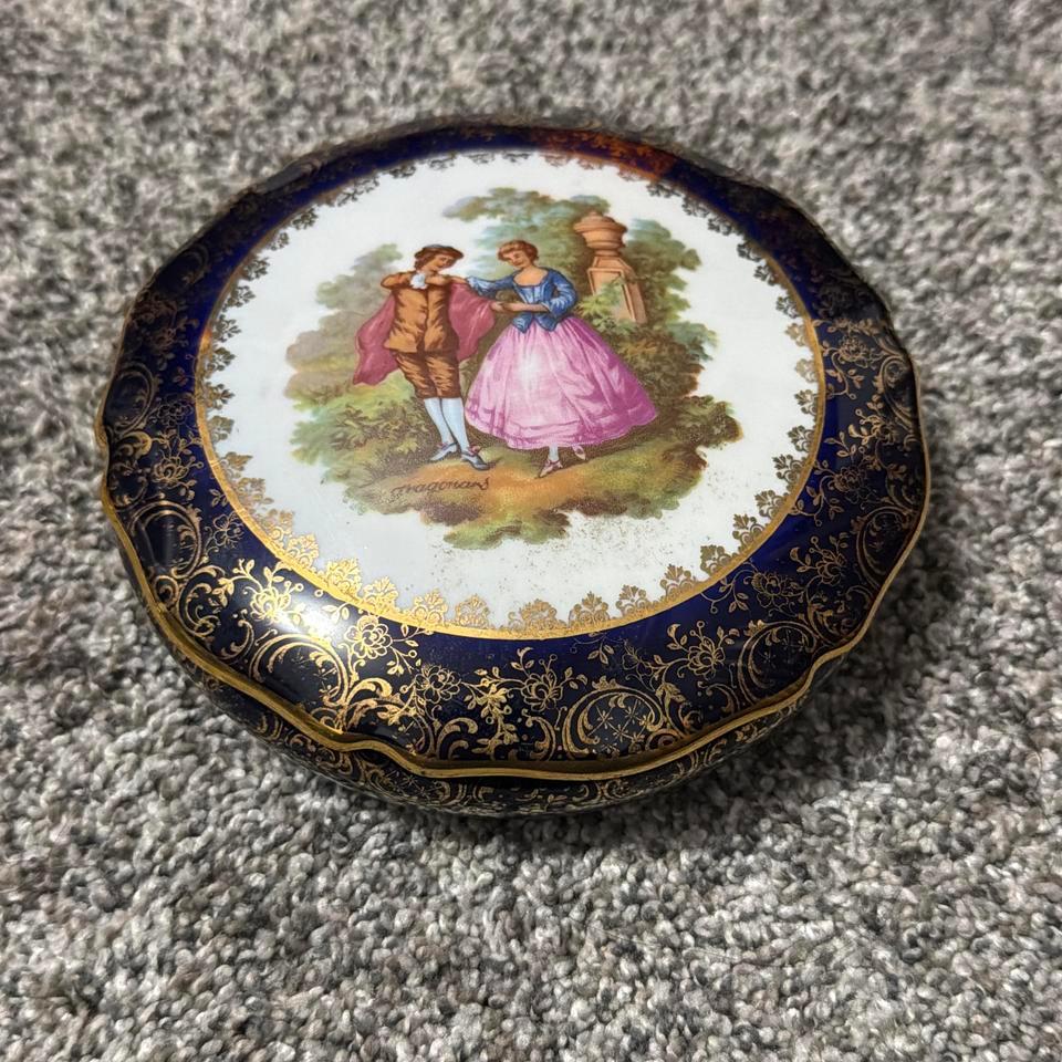 Rare Vintage 19th Century Porcelain 8848