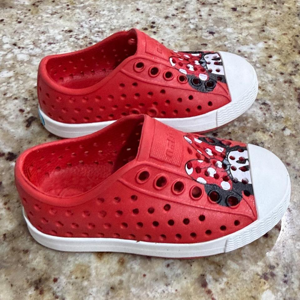 Native Kids Red Slip On Water E90d 3