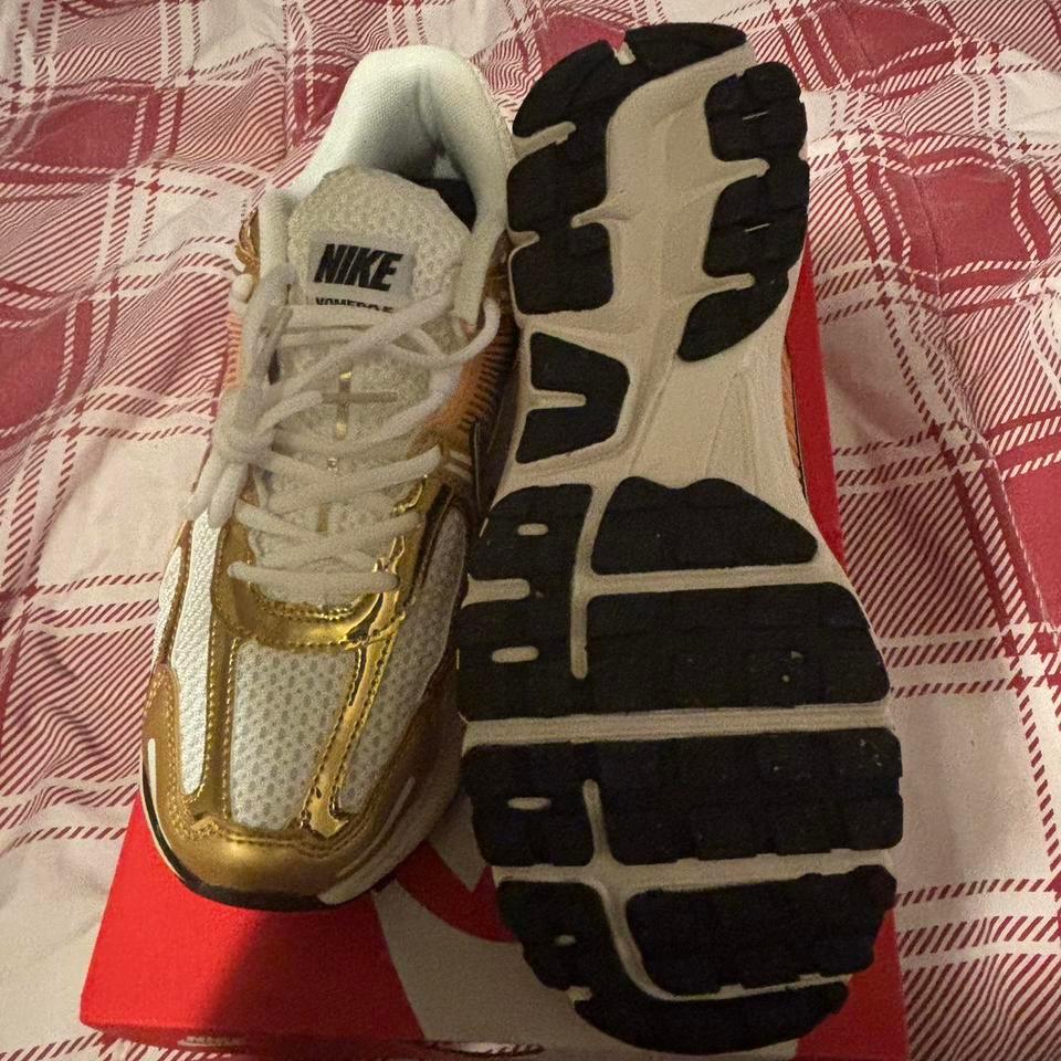 Size 95 Gold Vomeros 5 Fa2d 5