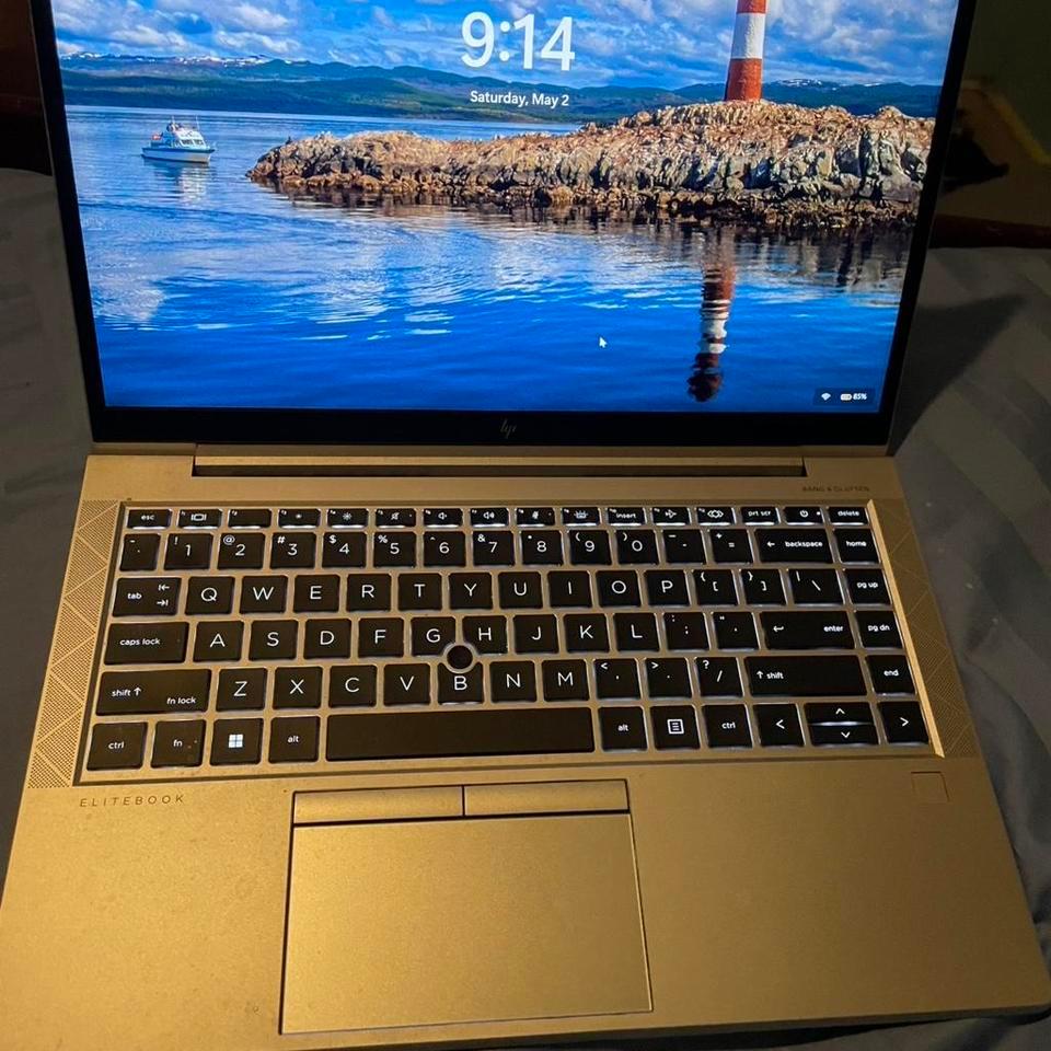 Grey Windows 11 Pro Laptop 58f5