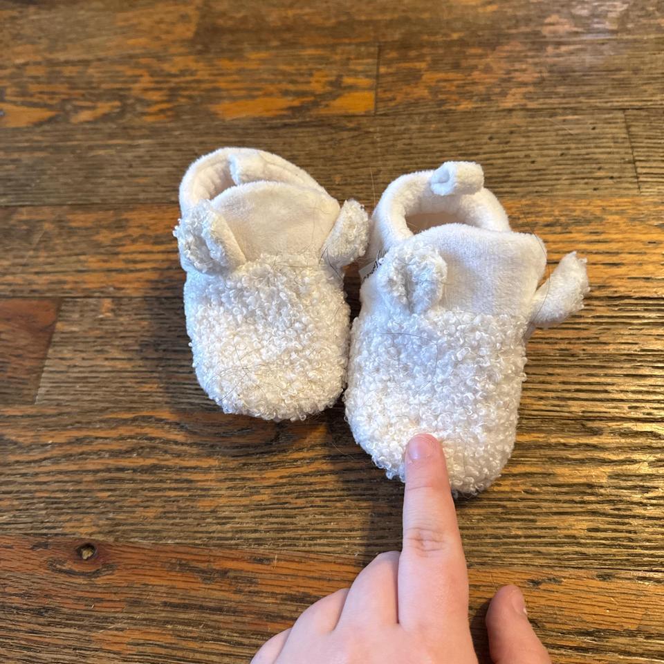 White Fluffy Baby Booties 3 9e90