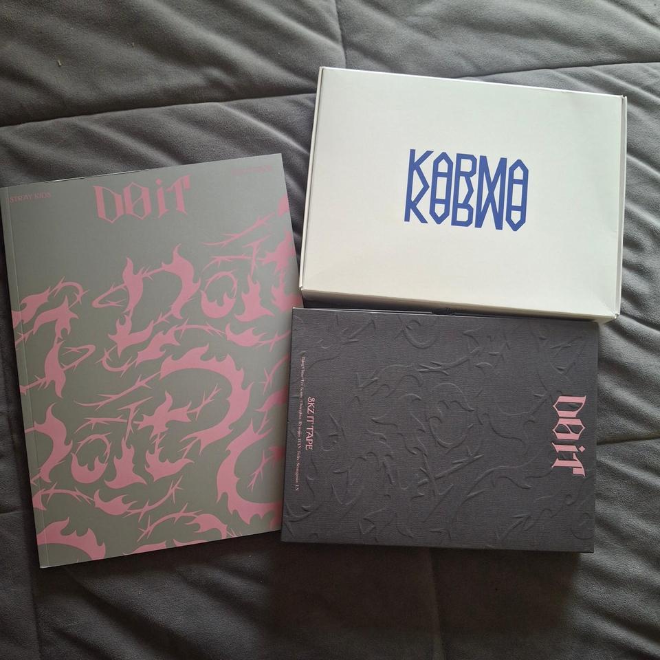 Stray Kids Album Bundle No 2397