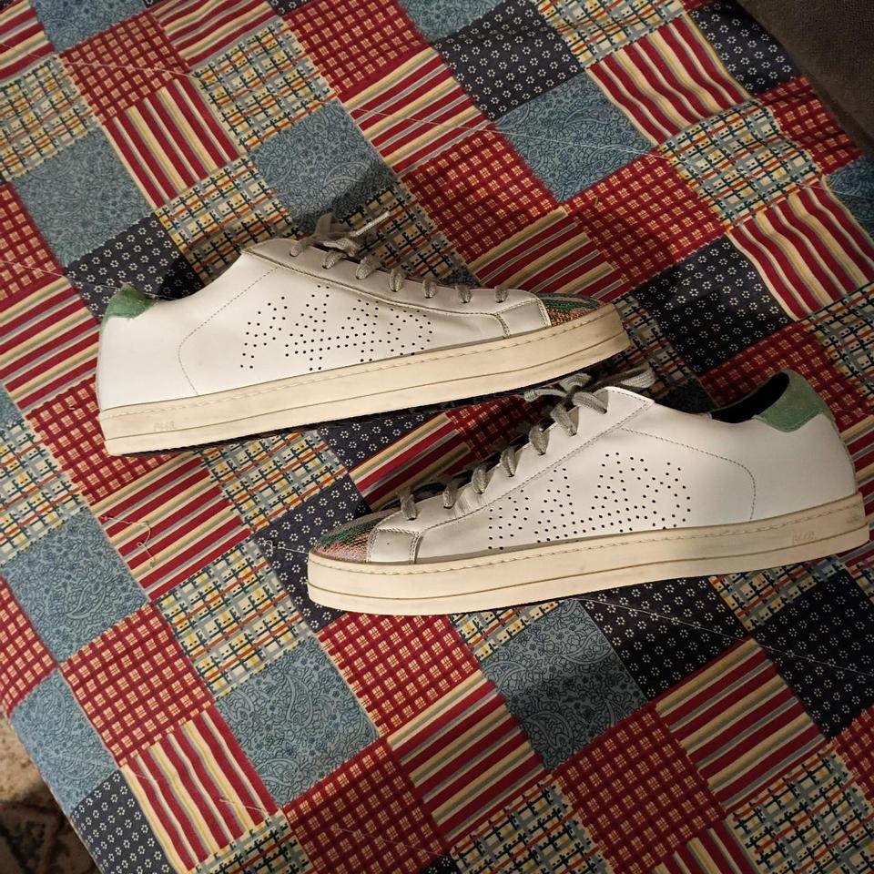 P448 Trainers White With Light