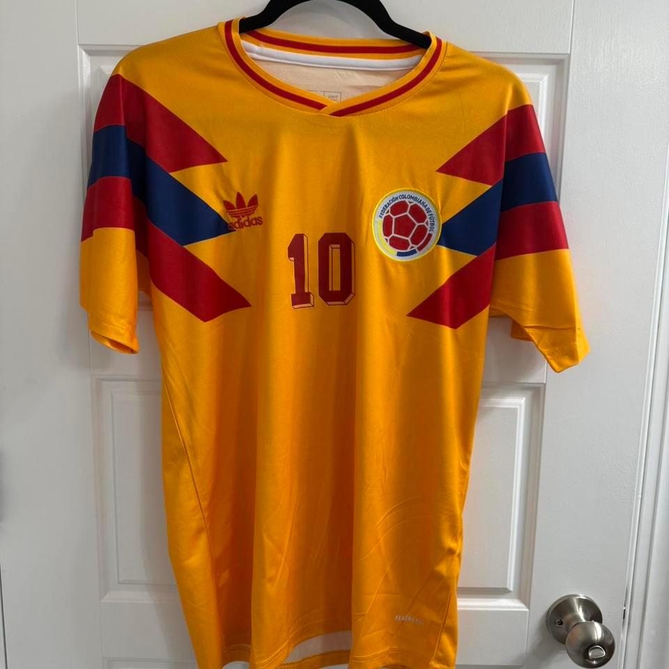Colombia Jersey Size M B176