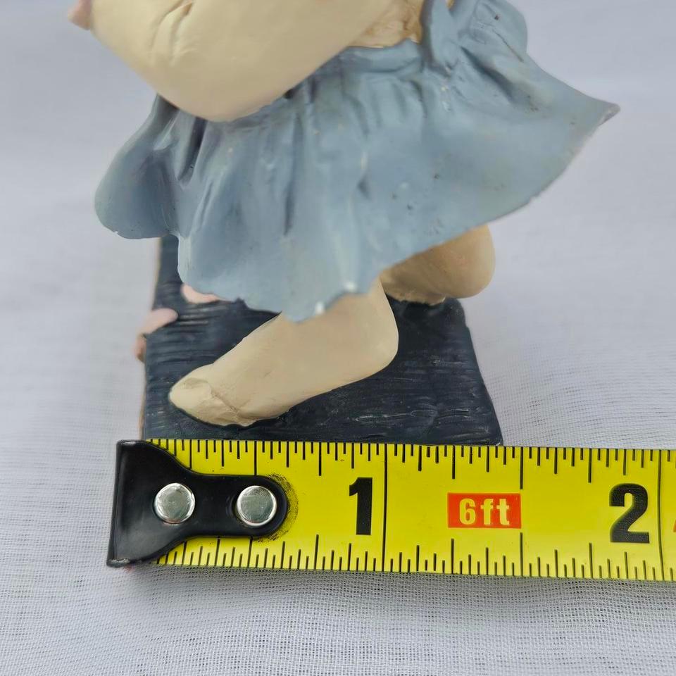 A Hilarious And Charming Vintage 8