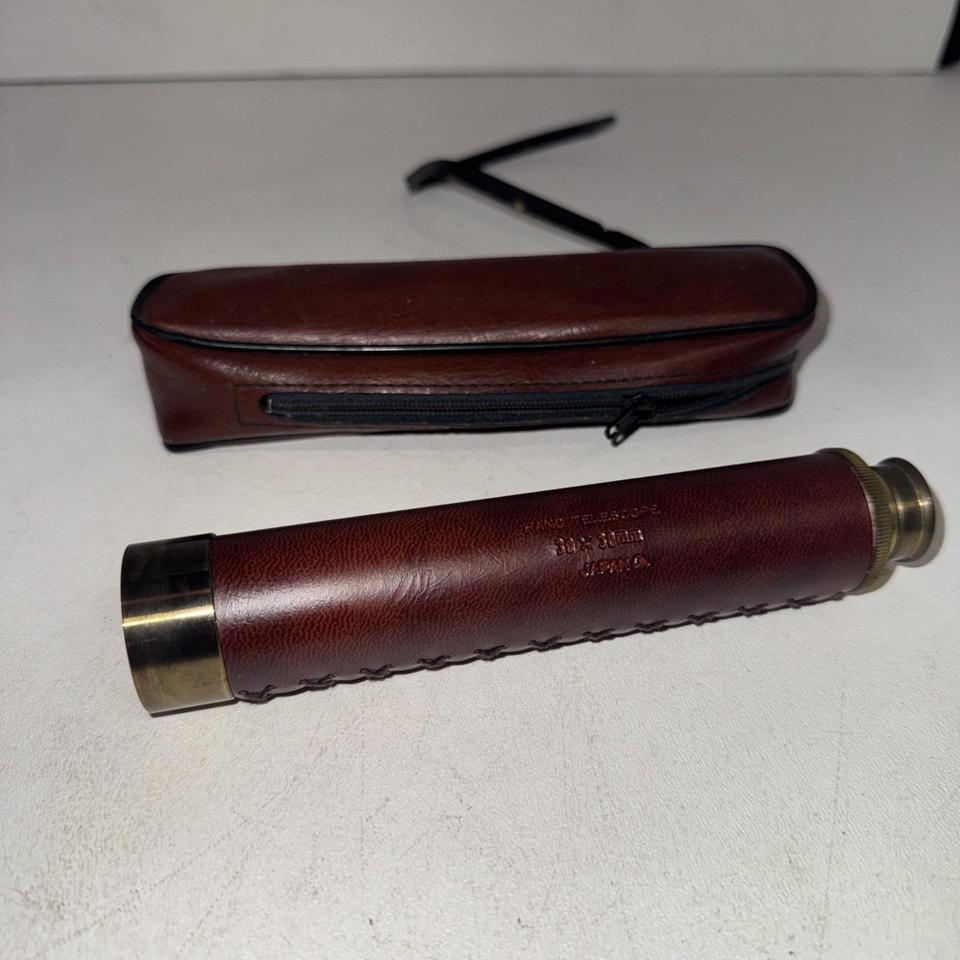 30x30mm 14 Leather Brass Hand 4274