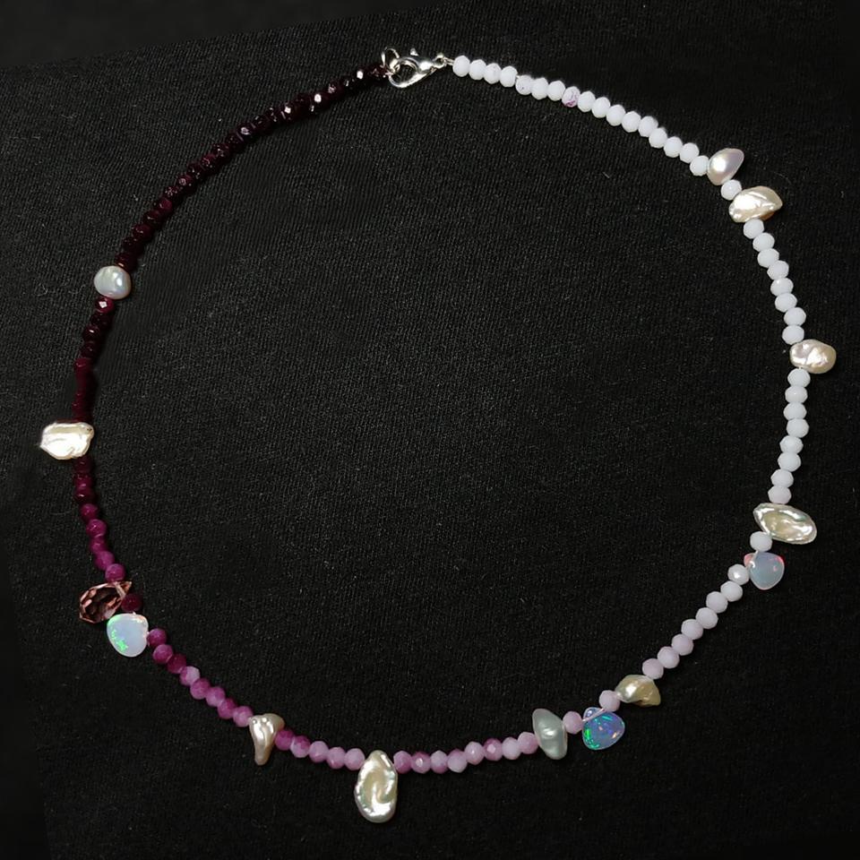 Choker Made With Crystals Freshwater