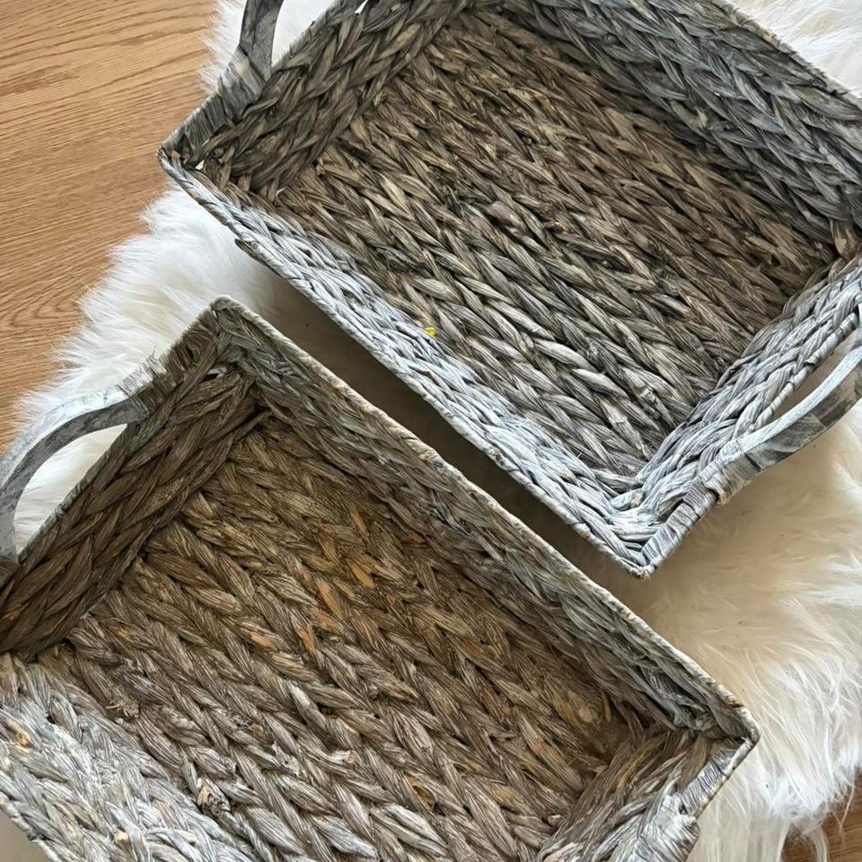 Grey Wicker Trays Listing Is F979 3