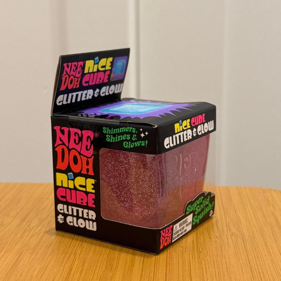 Needoh Glitter Glow Cube F132 3
