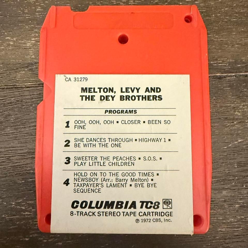Headline Vintage 70s 8 Track 2
