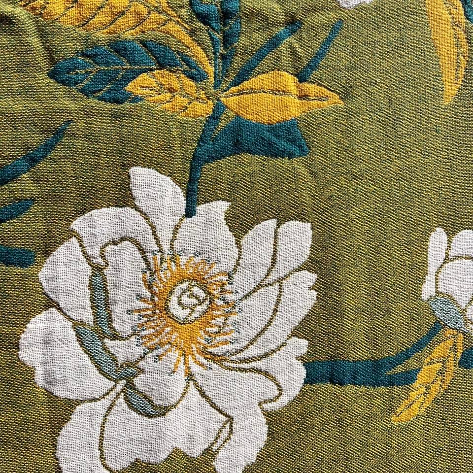 Vintage Inspired Floral Print Blanket 3bda 8