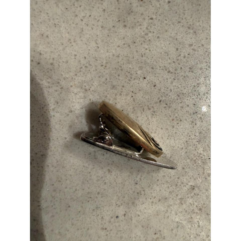 Vintage Oval Gold Tone Bar 4688 5